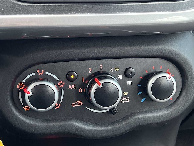 Renault twingo 1.0 sce limited 2022 | n-844-tv - afbeelding 8 van  30