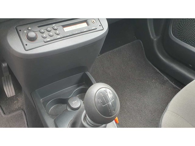 Renault twingo 1.2-16v authentique, 08-kst-9 - afbeelding 8 van  11