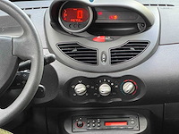 Renault twingo 1.2 16v authentique, 72-ltg-1 - afbeelding 2 van  3