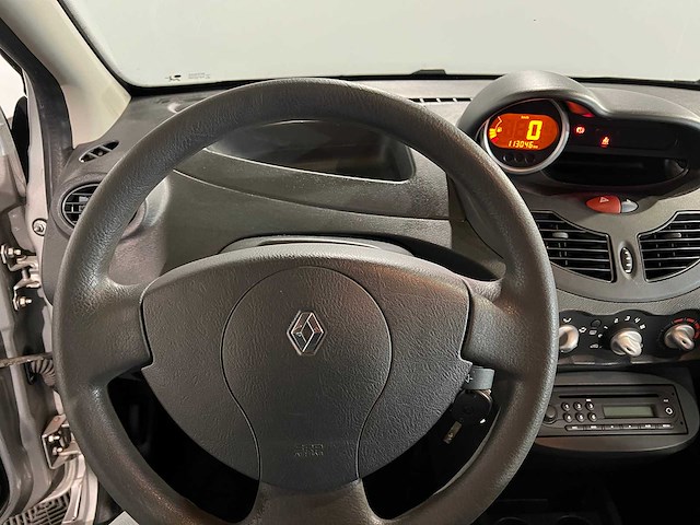 Renault twingo 1.2-16v authentique, 73-lrk-9 - afbeelding 3 van  11