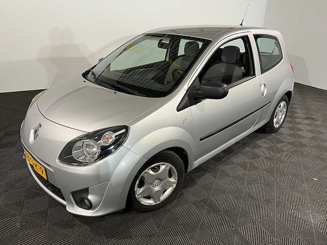 Renault twingo 1.2-16v authentique, 73-lrk-9 - afbeelding 1 van  11
