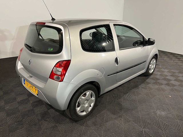 Renault twingo 1.2-16v authentique, 73-lrk-9 - afbeelding 8 van  11
