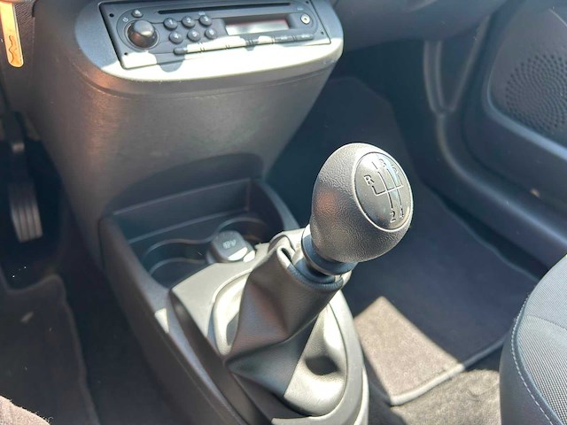 Renault twingo 1.2-16v authentique | 88-plv-8 i - afbeelding 17 van  17