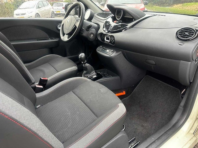 Renault twingo 1.2 16v dynamique, 20-znv-1 - afbeelding 11 van  13