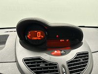Renault twingo 1.2-16v dynamique 2010 - afbeelding 5 van  17