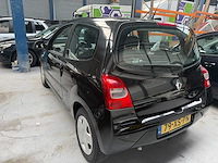 Renault twingo 1.2-16v dynamique, 79-xs-pn - afbeelding 5 van  10