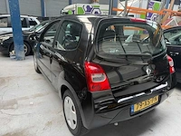 Renault twingo 1.2-16v dynamique, 79-xs-pn - afbeelding 5 van  10
