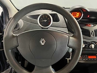 Renault twingo 1.2-16v dynamique, 91-lpj-5 - afbeelding 2 van  15