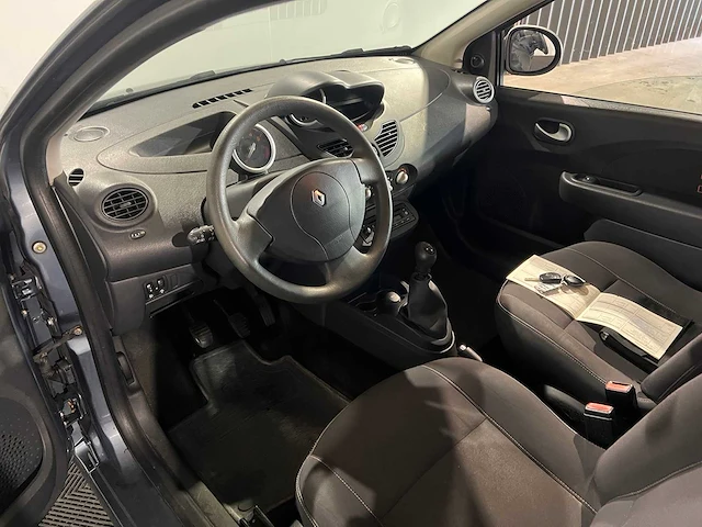 Renault twingo 1.2-16v dynamique, 91-lpj-5 - afbeelding 15 van  15