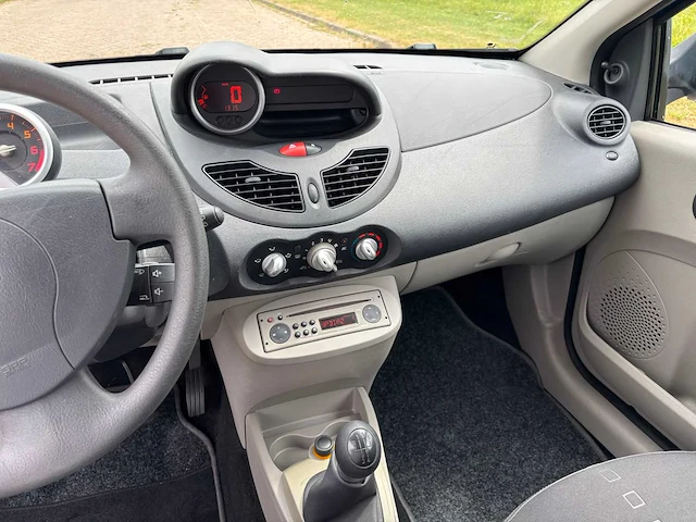 Renault twingo 1.2-16v dynamique, 99-zj-fv - afbeelding 5 van  23