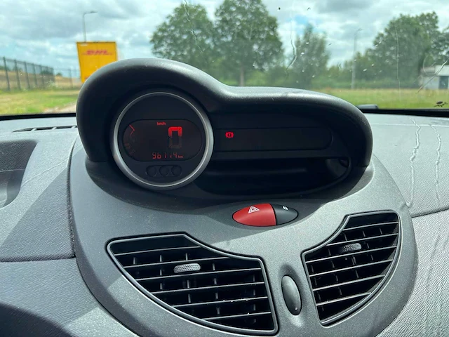 Renault twingo 1.2-16v dynamique, 99-zj-fv - afbeelding 13 van  23