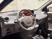 Renault twingo 1.2-16v initiale 76pk 2008, 83-zr-js - afbeelding 6 van  38