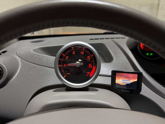 Renault twingo 1.2-16v initiale 76pk 2008, 83-zr-js - afbeelding 11 van  38