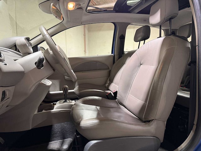 Renault twingo 1.2-16v initiale 76pk 2008, 83-zr-js - afbeelding 16 van  38