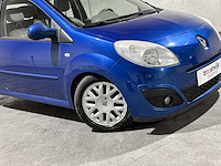Renault twingo 1.2-16v initiale 76pk 2008, 83-zr-js - afbeelding 23 van  38