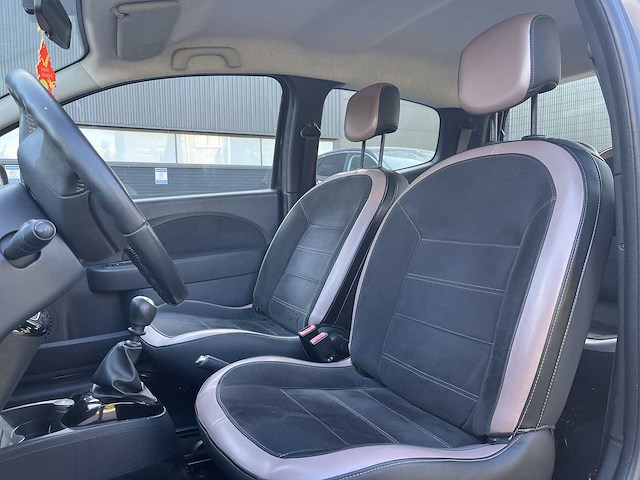 Renault twingo 1.2-16v miss sixty car 2011 | 90-slb-5 - afbeelding 2 van  21