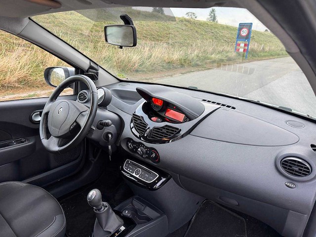 Renault twingo 1.2 16v night & day, 35-spx-1 - afbeelding 11 van  24