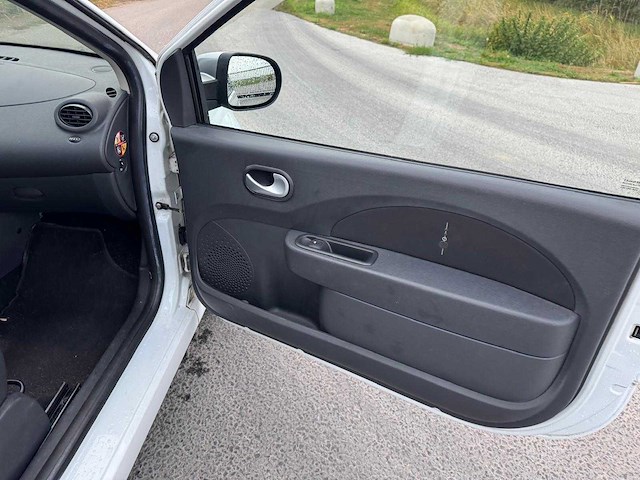 Renault twingo 1.2 16v night & day, 35-spx-1 - afbeelding 13 van  24