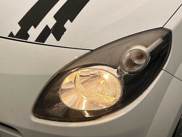 Renault twingo 1.2-16v nokia 2008 | 17-gzh-8 - afbeelding 15 van  35