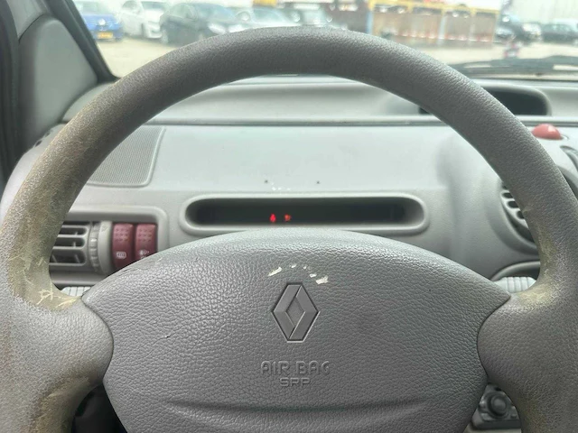Renault twingo 1.2 16v privilège, 93-gl-kk - afbeelding 4 van  14