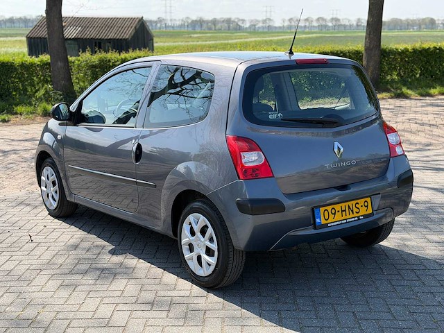 Renault twingo 1.2 authentique 09-hns-9 - afbeelding 2 van  2