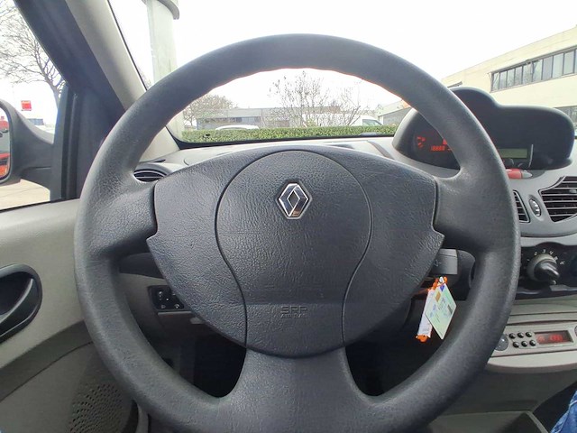 Renault twingo 1.2 authentique 2008 | 09-zd-ln - afbeelding 10 van  23