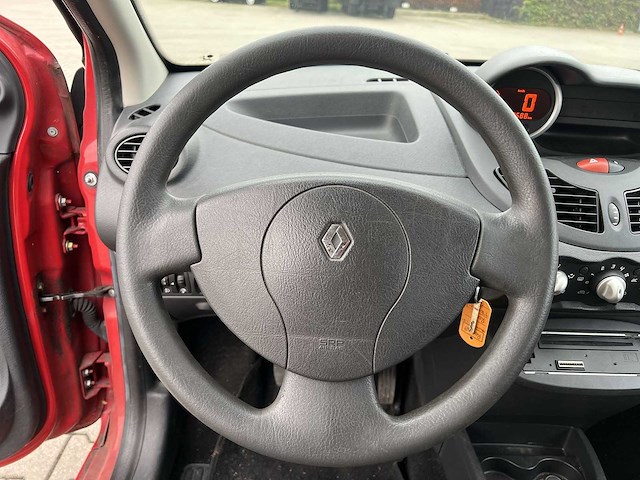 Renault twingo 1.2 authentique 2010 | tr-034-l - afbeelding 4 van  21