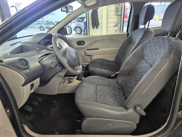 Renault twingo 1.2 authentique, 35-kbz-8 - afbeelding 10 van  12