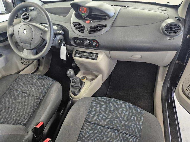 Renault twingo 1.2 authentique, 35-kbz-8 - afbeelding 11 van  12
