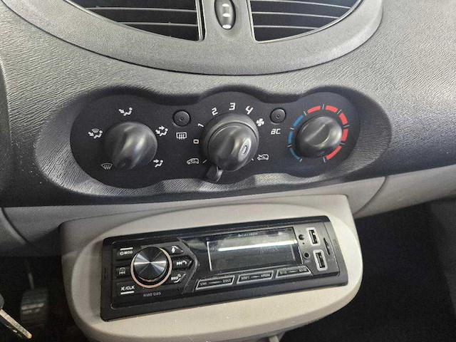 Renault twingo 1.2 authentique, 35-kbz-8 - afbeelding 12 van  12