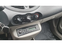 Renault twingo 1.2 authentique * 63-jxh-1 - afbeelding 2 van  10