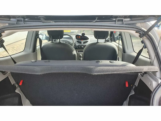 Renault twingo 1.2 authentique, 71-gxk-1 - afbeelding 3 van  11