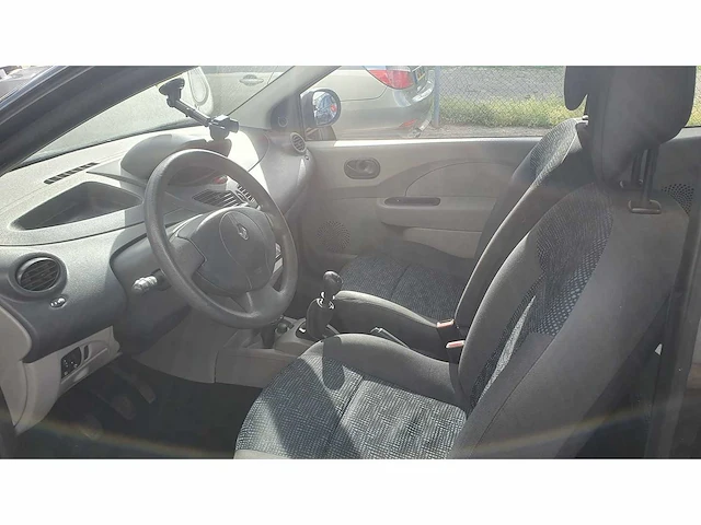 Renault twingo 1.2 authentique, 71-gxk-1 - afbeelding 7 van  11