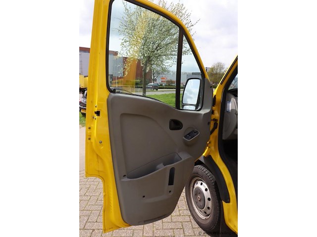 Renault udc1g6 kipper bedrijfsauto - kenteken: 6-vtz-37 - afbeelding 8 van  32