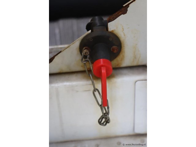 Renault udc1g6 kipper bedrijfsauto - kenteken: 6-vtz-37 - afbeelding 18 van  34