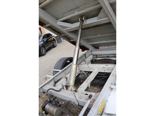 Renault udc1g6 kipper bedrijfsauto - kenteken: 6-vtz-37 - afbeelding 22 van  34