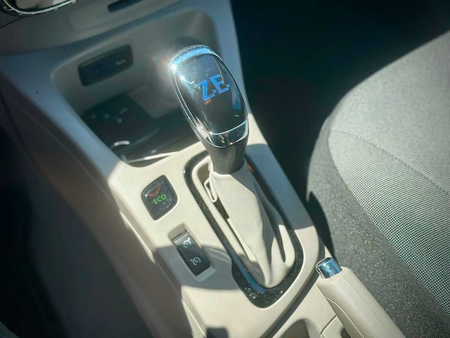 Renault zoe r240 int. 22, jg-594-d - afbeelding 8 van  15