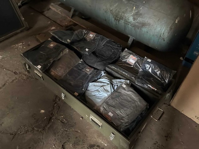 René smit partij spijkerbroeken - afbeelding 2 van  6