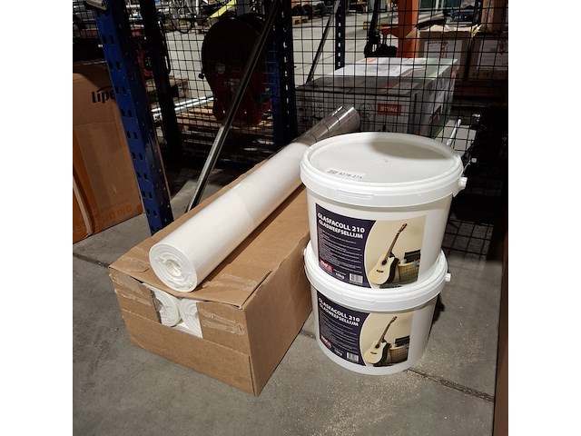 Renovlies 150 gram + lijm 10 liter, wit - afbeelding 1 van  5