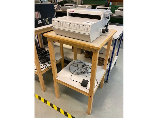Renz ecl 360 sluitmachine - afbeelding 7 van  7