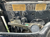Reo m816 legervoertuig - afbeelding 2 van  12