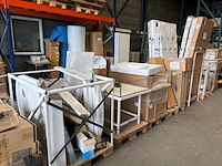 Reorganisatieveiling: sanitair, installatiemateriaal en stellingen