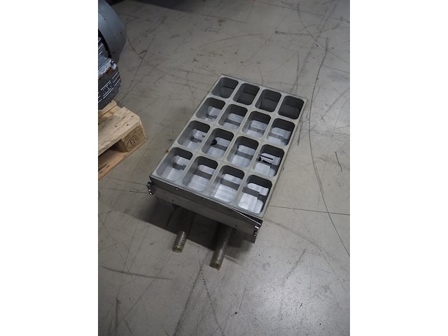 Repak - afbeelding 36 van  43