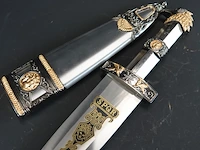 Replica van een romeinse adelaarsdolk (pugio) met gouden accenten en het opschrift spqr op het lemmet - afbeelding 3 van  5