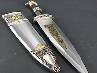 Replica van een romeinse adelaarsdolk (pugio) met gouden accenten en het opschrift spqr op het lemmet - afbeelding 4 van  5