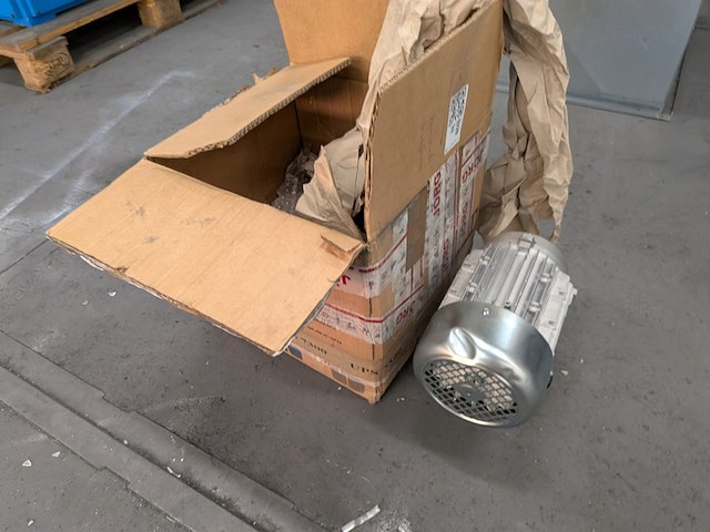 Reserve elektromotor t.b.v. kavel 30 icme, ahme 80zaa 4 - afbeelding 7 van  7