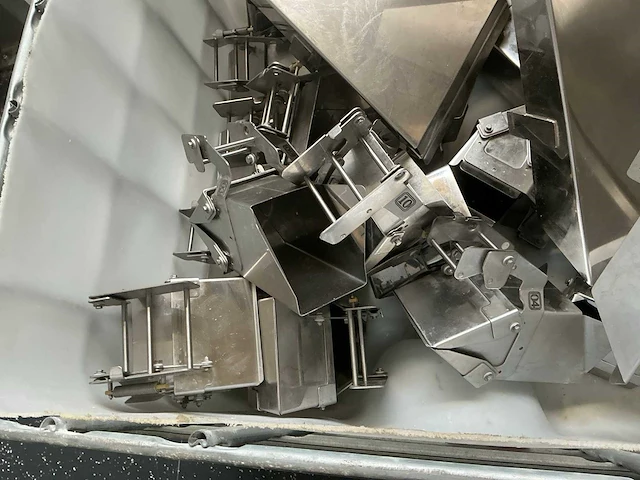 Reserve onderdelen multihead weigher schud zeef - afbeelding 2 van  11