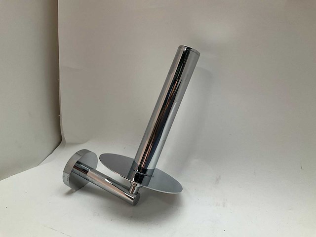 Reserverolhouder chroom wandbevestiging - afbeelding 2 van  4
