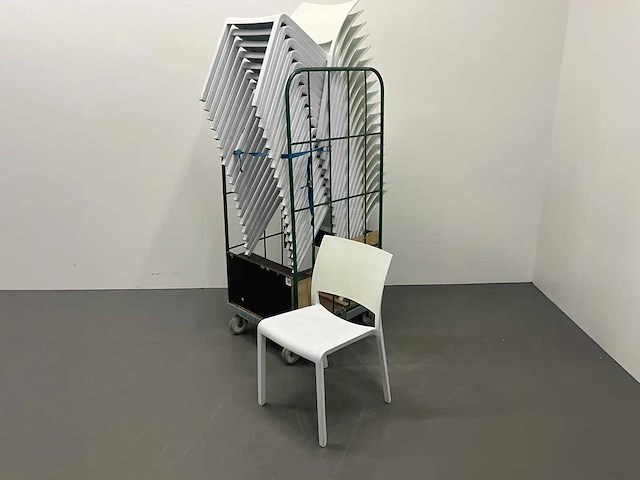 Resol - fiona by josep ilusca - transportkar met 20 stoelen - afbeelding 1 van  5