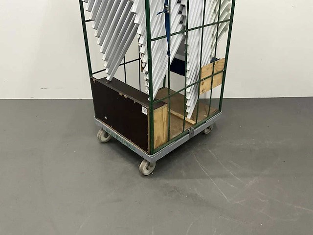 Resol - fiona by josep ilusca - transportkar met 20 stoelen - afbeelding 6 van  8